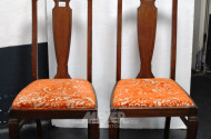 2 Stühle, Eiche, Polster orange,