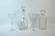 2 Kristall/Glas-Karaffen und 2