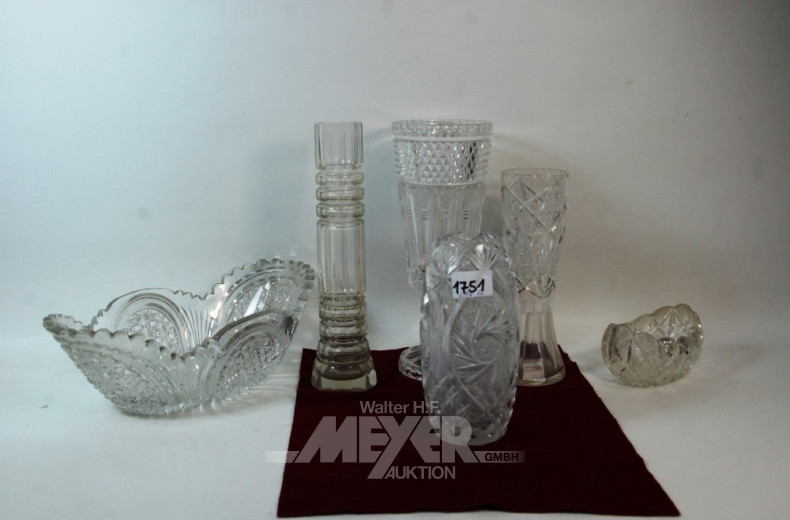 6 Kristallvasen und Gondeln