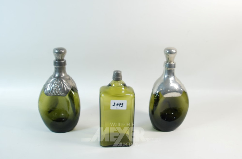 3 Glas-Karaffen, tlw. mit Zinnmontierung