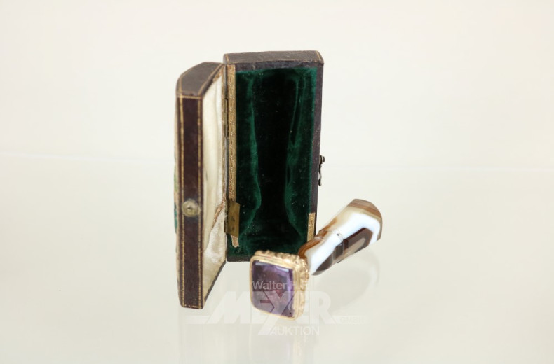 Petschaft, Achat mit Goldmontierung