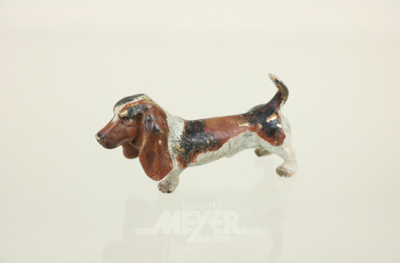 Wiener-Bronze-Figur ''Basset Hound''