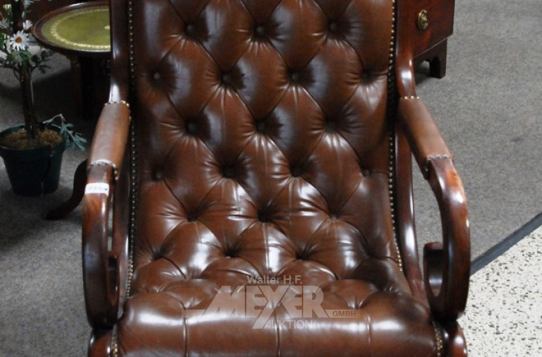 Armlehnsessel: Mahagonigestell,