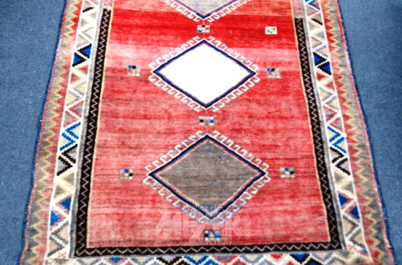 Teppich, rot-beige-grundig,