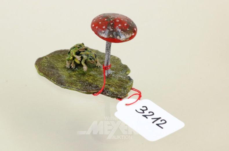 Wiener-Bronze-Figur  ''Akt mit Fröschen''