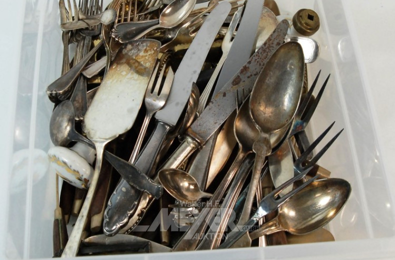 Posten Besteckteile und Türbeschläge