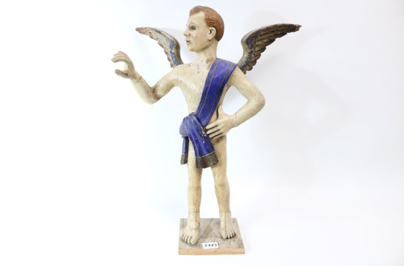 Holzfigur ''Mann mit Engelsflügeln''