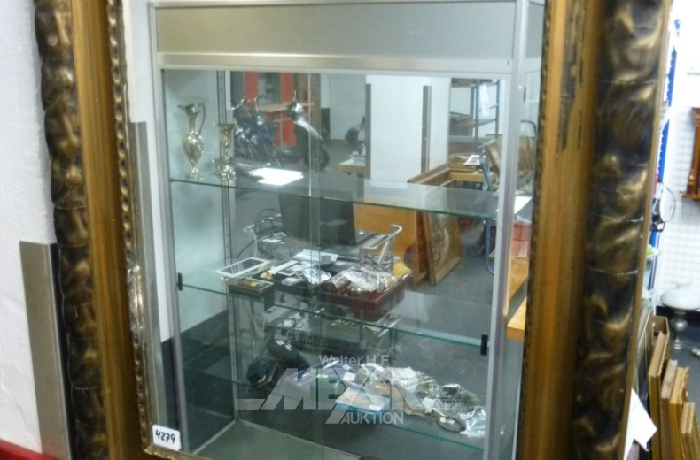 Wandspiegel, goldfarbiger Rahmen