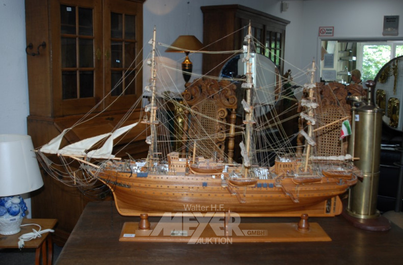 Modellschiff ''Amerigo Vespucci'', Holz