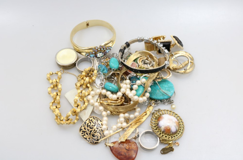 Posten Modeschmuck: Anhänger,