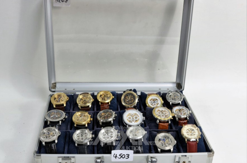 Uhrenkoffer mit 18 Herrenarmbanduhren