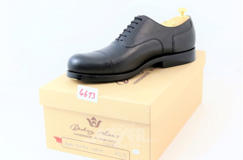 Paar Herrenschuhe ''Buday Shoes''