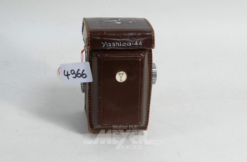 Kamera ''YASHICA 44'', Nr. FA5060179