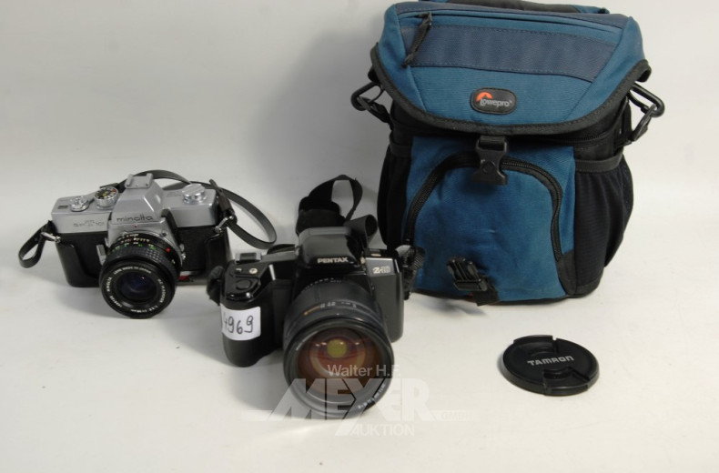 2 Kameras ''TAMRON'', mit Tasche