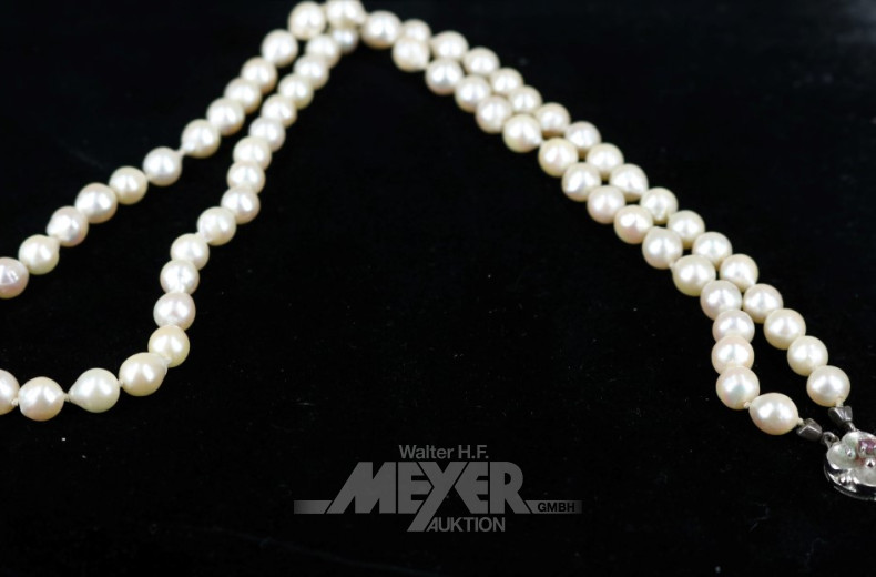 Perlenkette mit Silberschließen