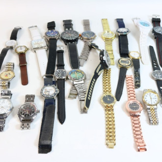 23 Armbanduhren, teils ohne Armband