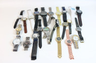 23 Armbanduhren, teils ohne Armband