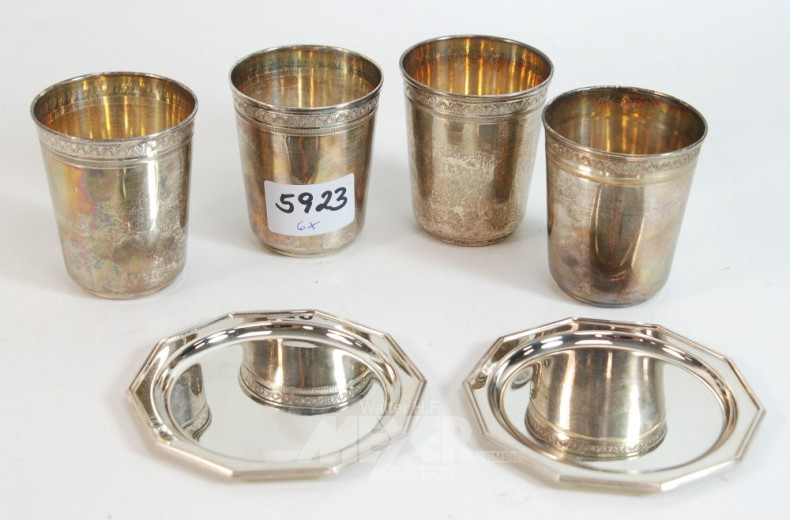 4 Becher, vermutl. Silber, sowie