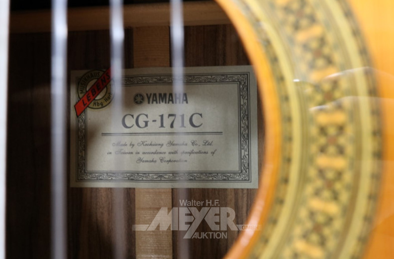 Akustikgitarre ''YAMAHA''
