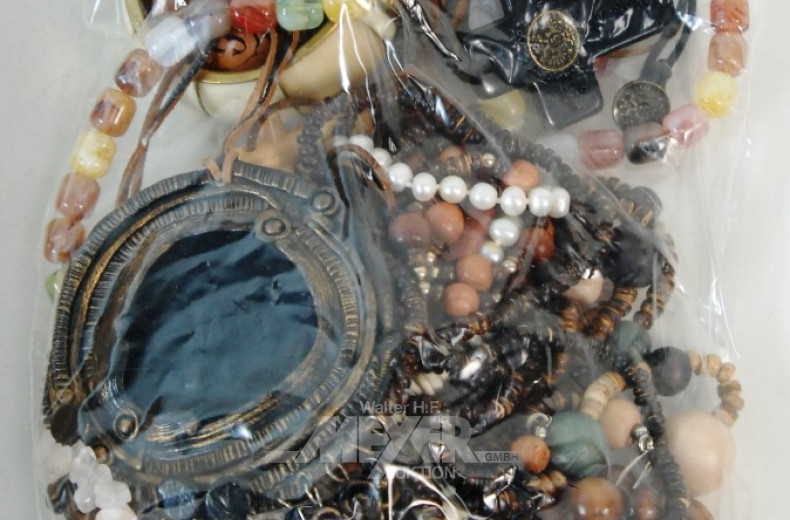 Posten Modeschmuck: Armbänder, Ketten