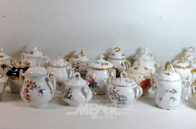 18 versch. Porz. Zuckerdosen