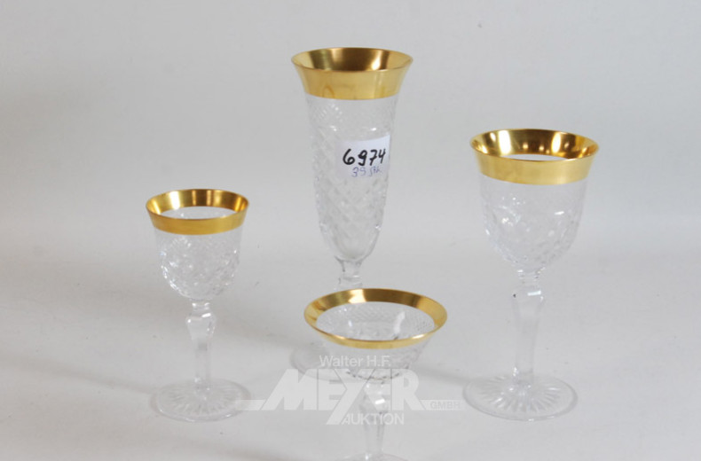39 Kristall-Gläser mit Goldrand