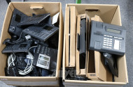 Posten div. Telefone und Zubehör u.a.