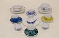 7 versch. Porzellan-Sammeltassen, MEISSEN