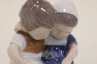 Porzellan-Figur ''Lesende Kinder'', B & G