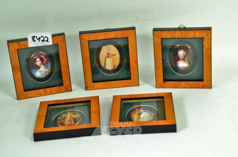 5 kl. Porzellan-Malereien ''Damenportraits''