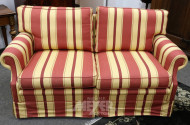 2 Kamin-Sofas, 2-Sitzer, Bezug: rot/beige