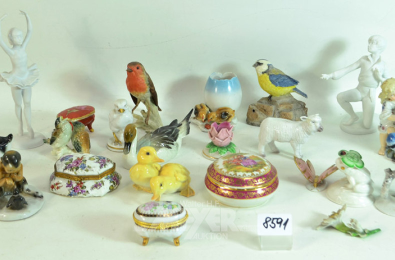 Posten versch. Porzellan-Dekorationen: