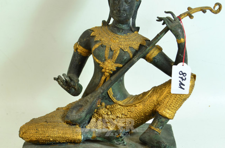 asiat. musizierende Tempeltänzerin,