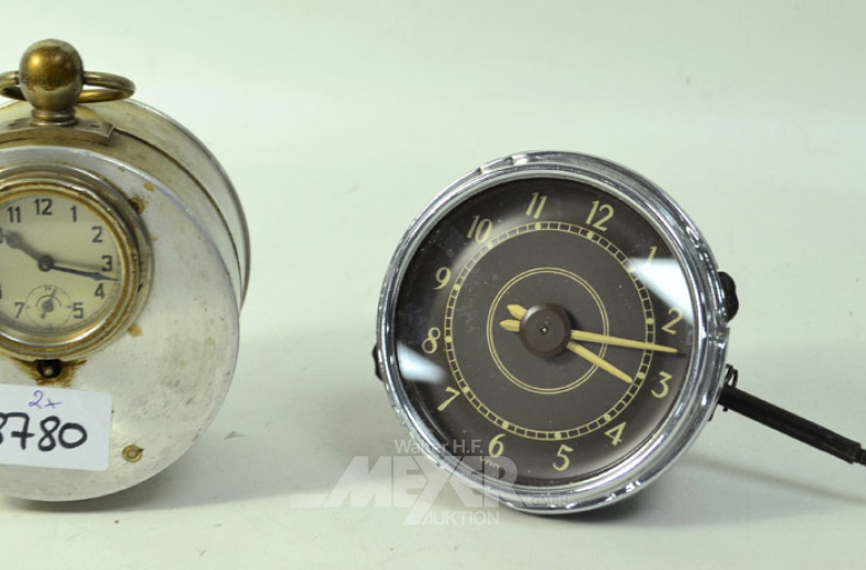Wachkontrolluhr und 1 PKW-Uhr