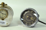 Wachkontrolluhr und 1 PKW-Uhr