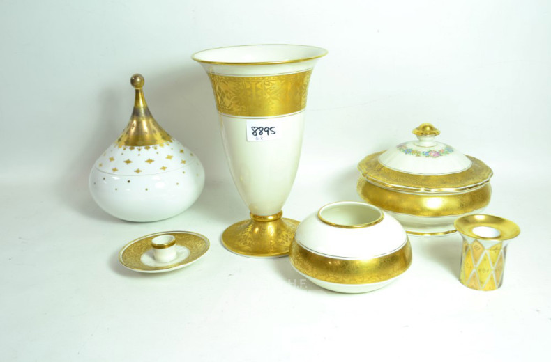 Posten Porzellan: Deckeldosen, Vase,