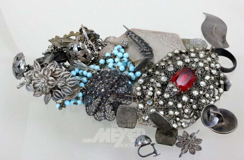 Posten versch. Silber- und Modeschmuck: