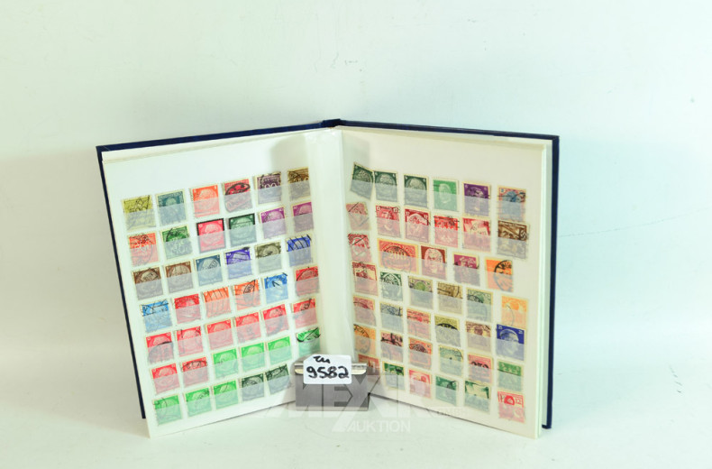 4 Alben mit Briefmarken