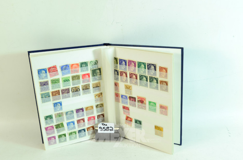 4 Alben mit Briefmarken