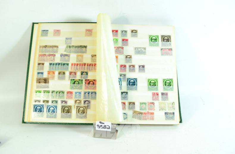 4 Alben mit Briefmarken