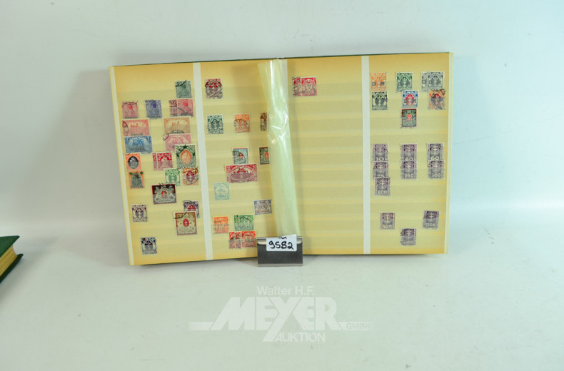 4 Alben mit Briefmarken