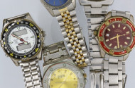 5 Armbanduhren, Modeschmuck, 1 Münze