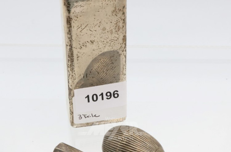 Dose, Silber mit Nähnadeln und Stopfei