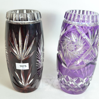 2 farbige Kristall Vasen