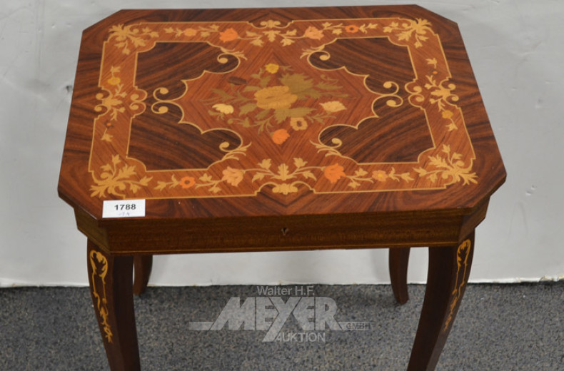 kl. Schmuck-Tischchen mit Spieluhr,