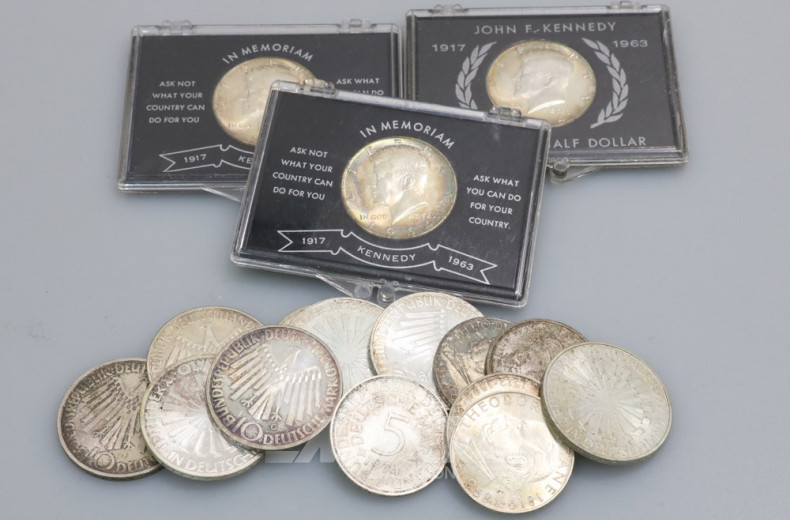 16 versch. Münzen (8x10,--DM, 5x5,- DM,