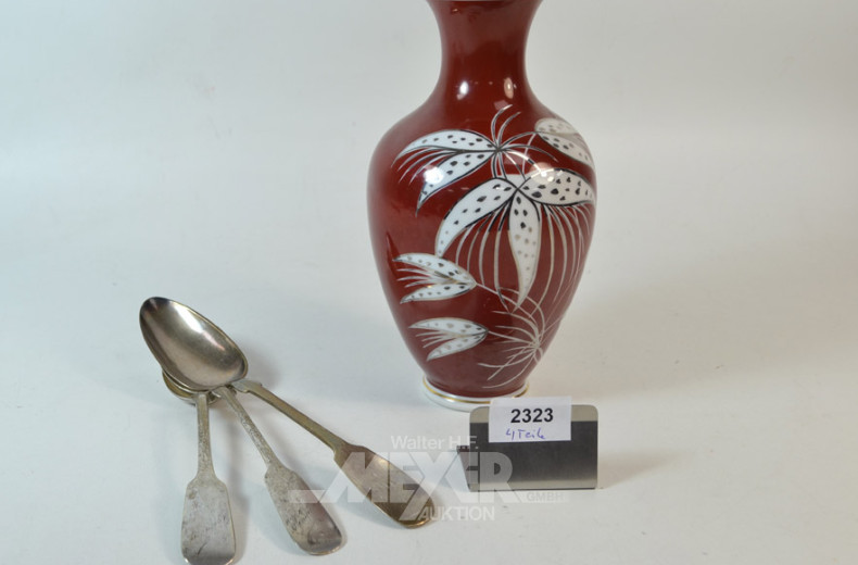 Porz.-Vase u. 3 Silber-Löffel