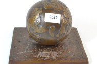 Kunstguß ''Weltkugel'' auf Sockel