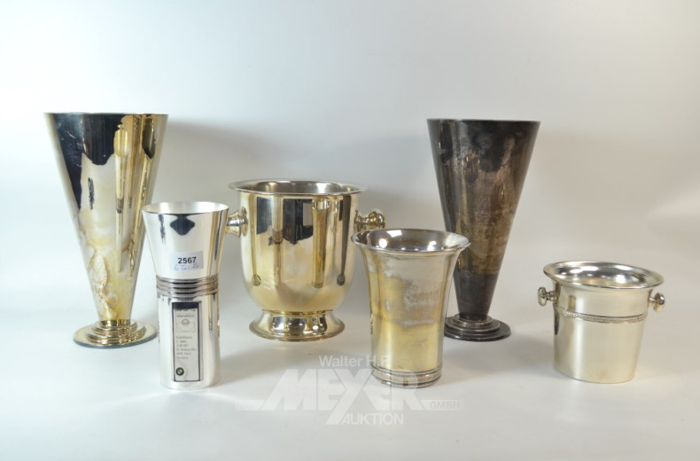 5 versch. Metalldekorationen: Sektkühler,