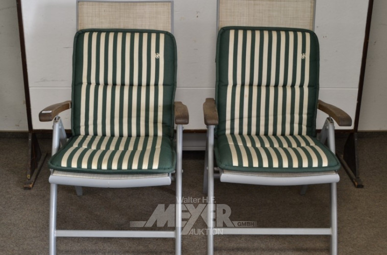 2 Garten-Klappliegestühle, Alu-Gestell